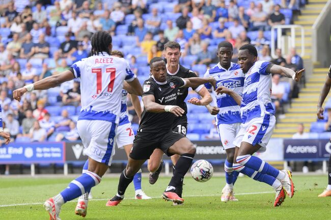 Màn giao tranh kịch tính Bolton Wanderers vs Reading